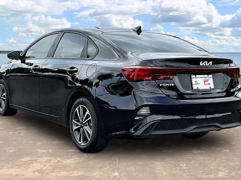 Used 2024 Kia Forte LXS FWD image 6