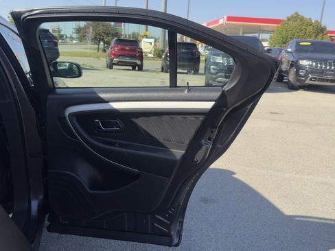 Used 2017 Ford Taurus SEL image 22