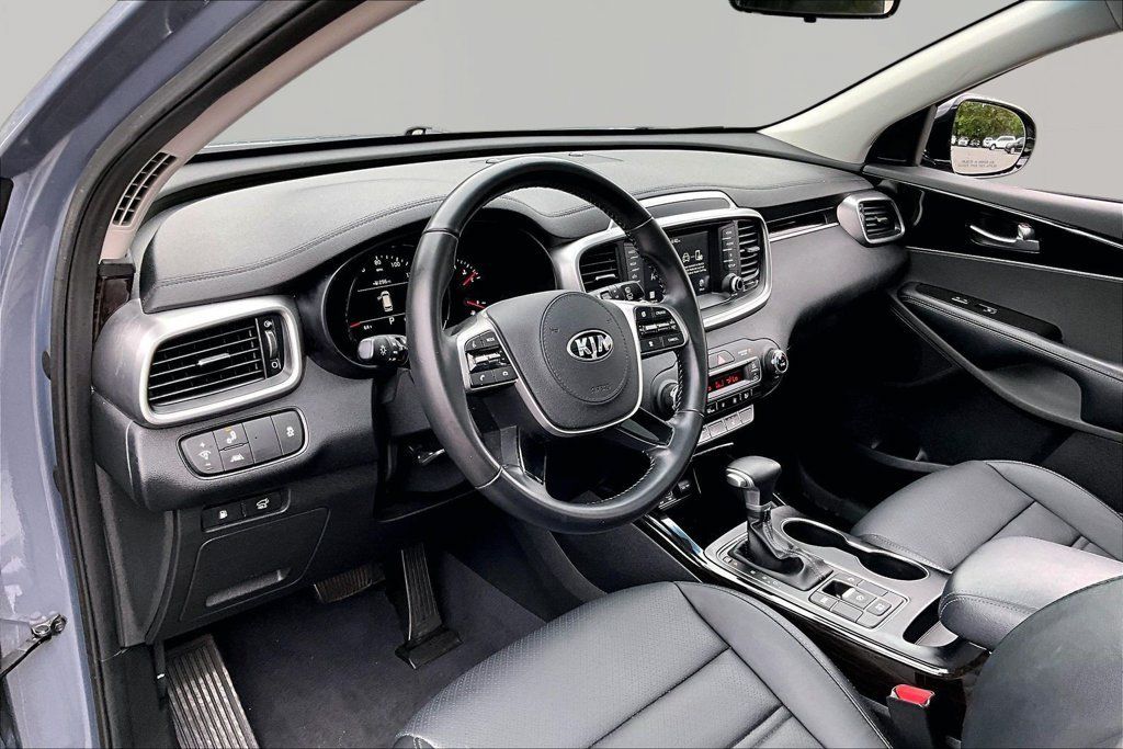 Used 2020 Kia Sorento EX FWD image 12