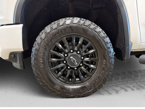 Used 2022 Chevrolet Silverado 3500 LTZ w/ LTZ Plus Package AWD/4WD image 55