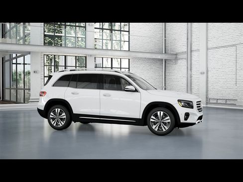 Certified 2026 Mercedes-Benz GLB 250 4MATIC image 9
