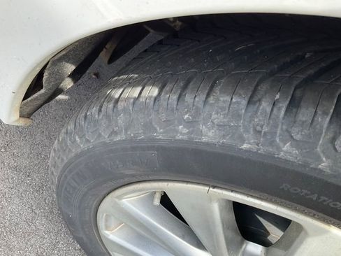 Used 2015 Toyota Camry XLE image 12