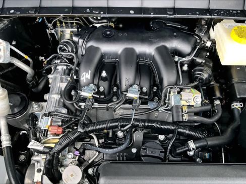 New 2026 Nissan Pathfinder SL FWD image 17