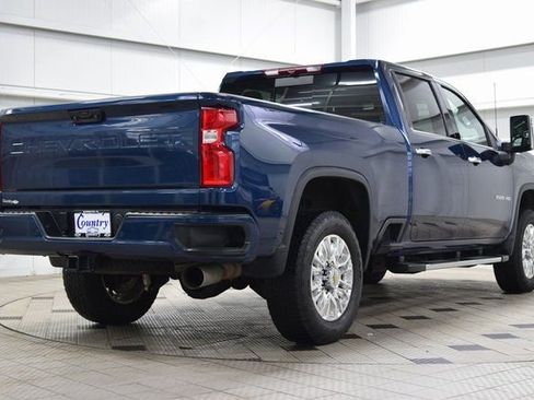 Used 2022 Chevrolet Silverado 3500 High Country image 8