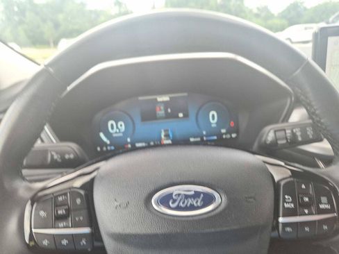 Used 2023 Ford Escape Platinum AWD/4WD image 9