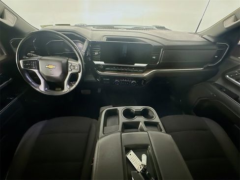 Used 2024 Chevrolet Silverado 2500 LT image 10