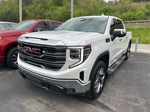 Used 2023 GMC Sierra 1500 SLT w/ SLT Premium Plus Package AWD/4WD image 5