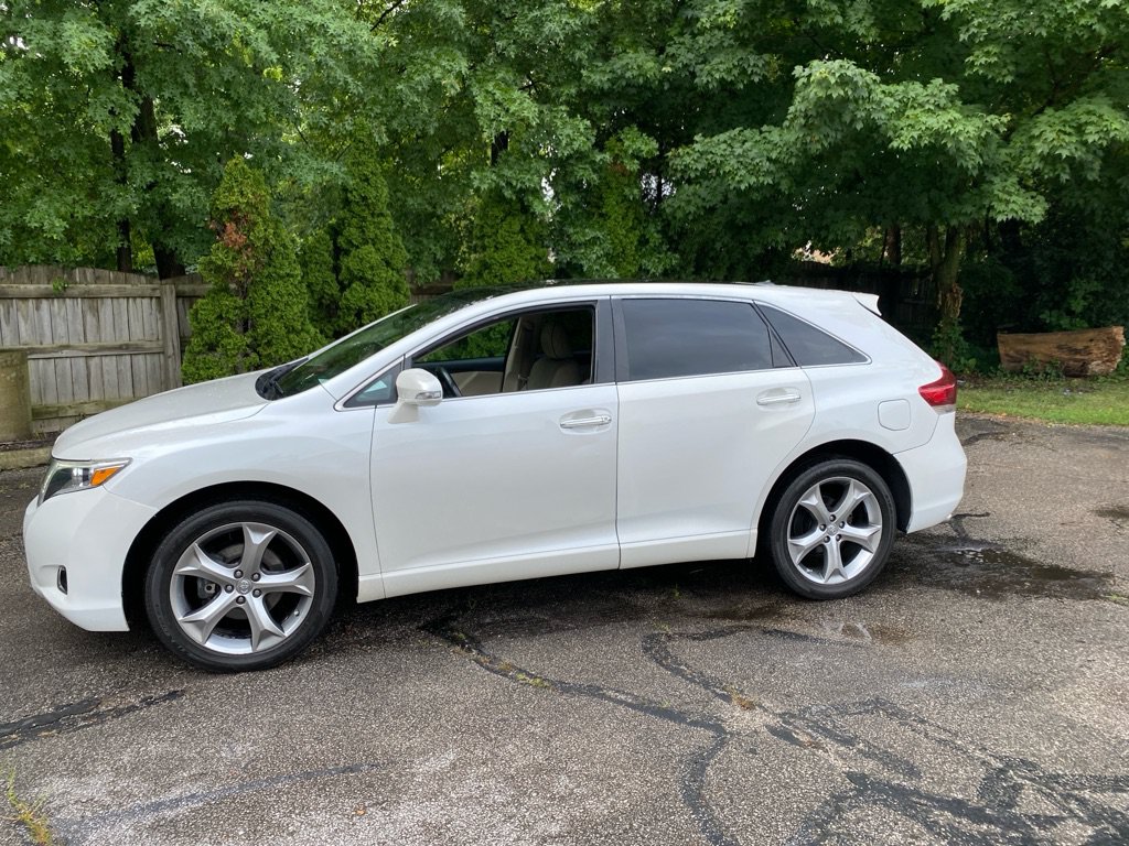 Used 2013 Toyota Venza Limited AWD/4WD image 2