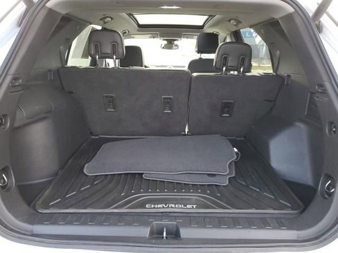 Used 2020 Chevrolet Equinox Premier image 32