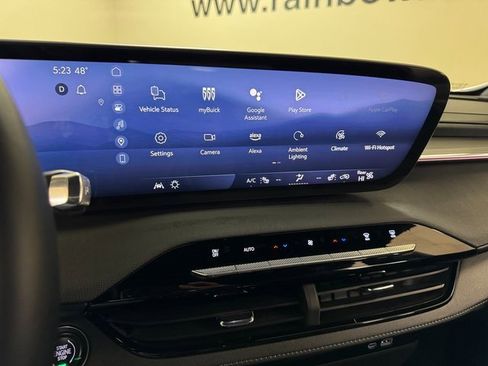 Used 2025 Buick Enclave Sport Touring image 13