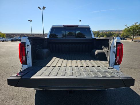 Used 2022 GMC Sierra 1500 AT4 w/ AT4 Preferred Package image 28