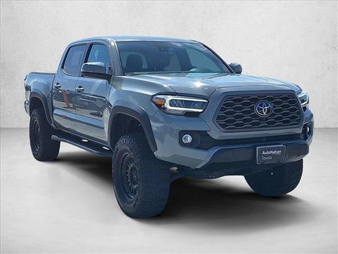 Used 2023 Toyota Tacoma TRD Off-Road w/ Technology Package RWD image 3