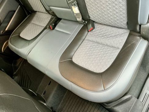 Used 2019 Chevrolet Colorado Z71 image 30