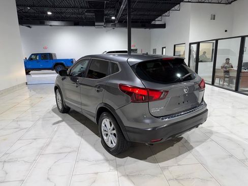 Used 2017 Nissan Rogue Sport S w/ S Appearance Package FWD image 10