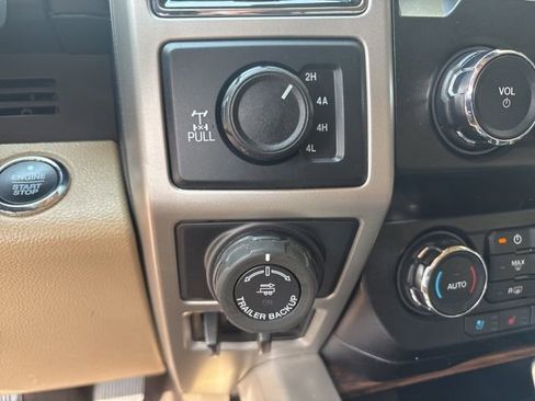 Used 2020 Ford F150 Lariat image 23