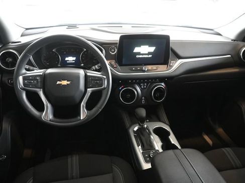 Used 2024 Chevrolet Blazer LT w/ Convenience Package image 12