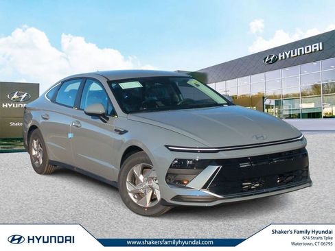 New 2026 Hyundai Sonata SE FWD image 1