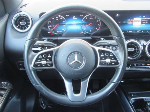 Used 2022 Mercedes-Benz GLA 250 4MATIC w/ Premium Package Lite image 32