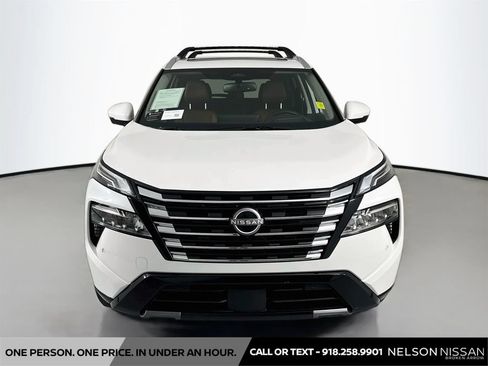 Certified 2026 Nissan Rogue Platinum w/ Platinum Premium Package AWD/4WD image 2
