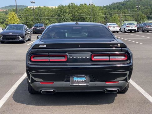 Used 2021 Dodge Challenger R/T Scat Pack RWD image 3