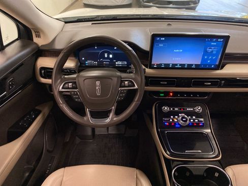 Used 2023 Lincoln Nautilus Reserve w/ Class II Trailer Tow Package image 11