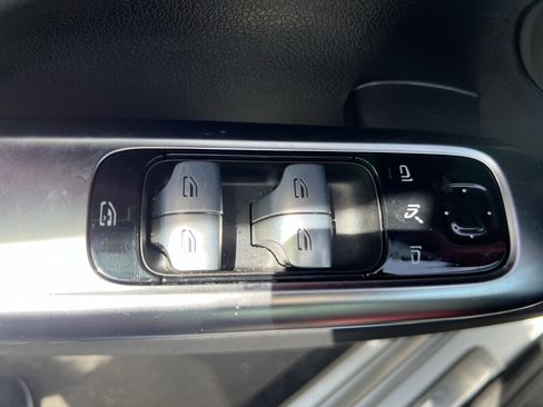 Used 2025 Mercedes-Benz C 43 AMG 4MATIC Sedan image 15