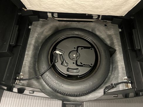 Used 2024 Nissan Rogue SV image 52