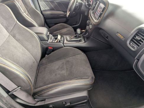 Used 2022 Dodge Charger Scat Pack RWD image 31