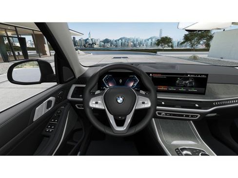 New 2026 BMW X7 xDrive40i w/ Premium Package image 13