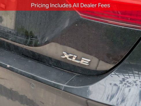 Used 2019 Toyota Camry XLE w/ Driver Assist Package FWD image 8