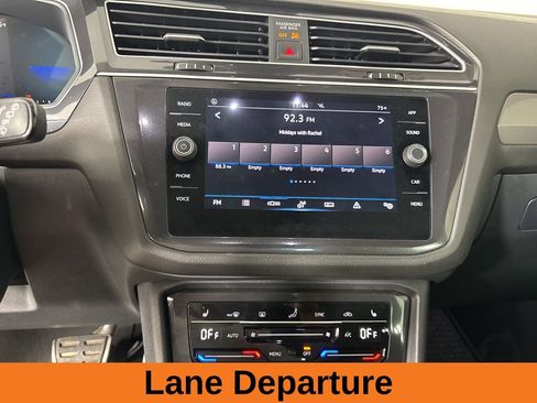 Used 2023 Volkswagen Tiguan SE R-Line FWD image 15
