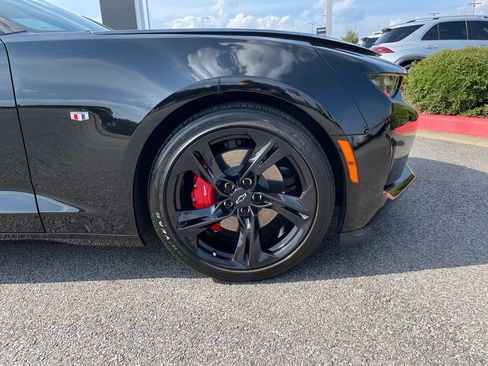 Used 2023 Chevrolet Camaro LT RWD image 30
