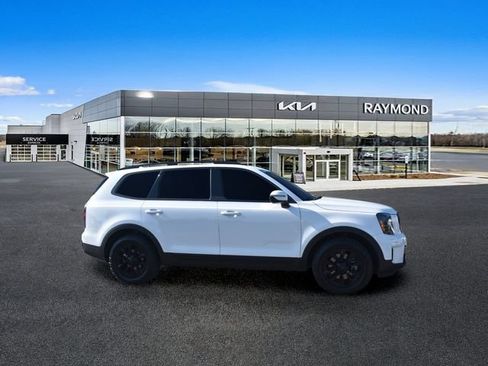 Used 2025 Kia Telluride SX Prestige X-Pro AWD/4WD image 2