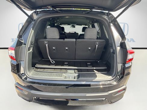 New 2026 Honda Pilot Sport image 22