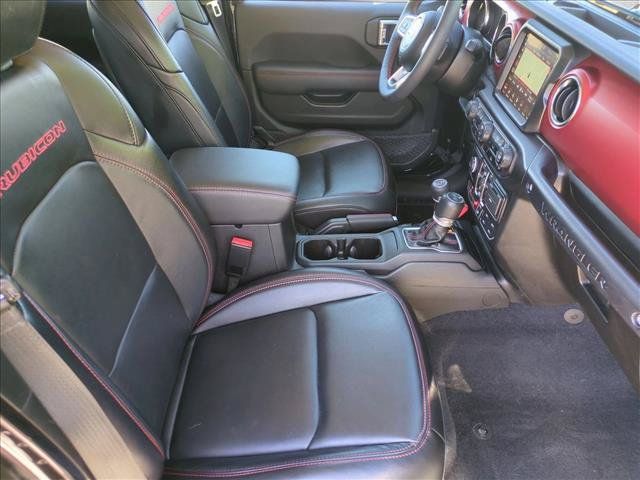 Used 2023 Jeep Wrangler Unlimited Rubicon w/ Cold Weather Group AWD/4WD image 21