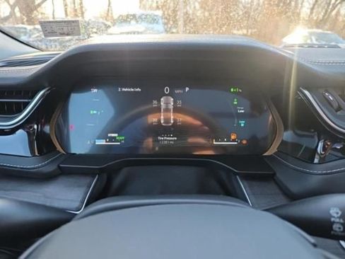 Used 2023 Jeep Grand Cherokee 30th Anniversary image 18