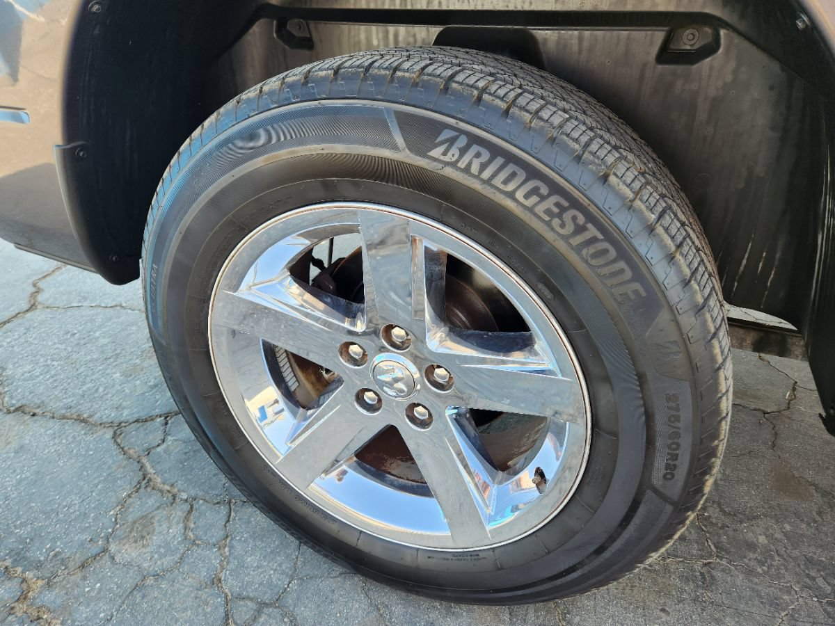 Used 2017 RAM 1500 Express w/ Express Value Package RWD image 14