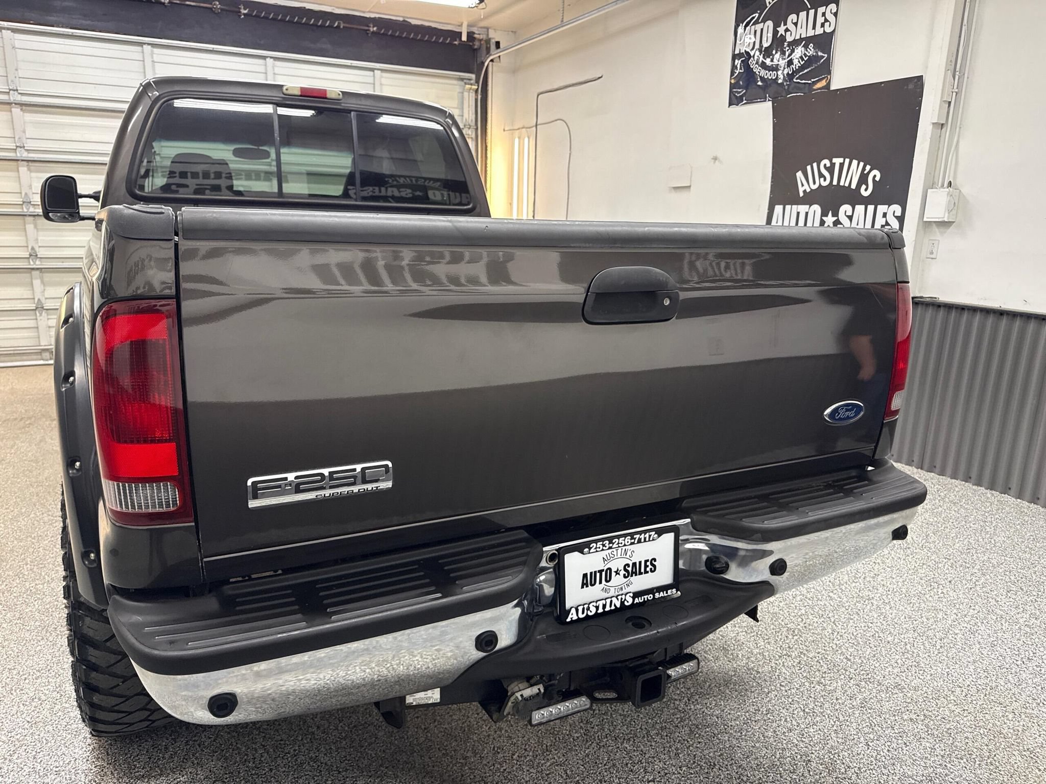 Used 2005 Ford F250 Lariat AWD/4WD image 5