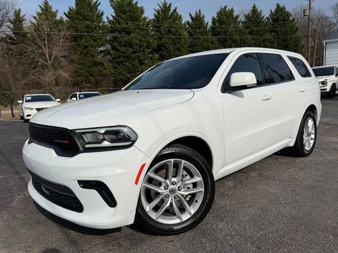 Used 2022 Dodge Durango GT RWD image 1
