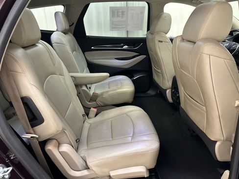 Used 2018 Buick Enclave Premium w/ Experience Buick Package image 16