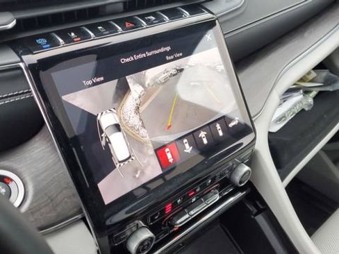 Certified 2022 Jeep Grand Cherokee Overland w/ Advanced Protech Group III image 20