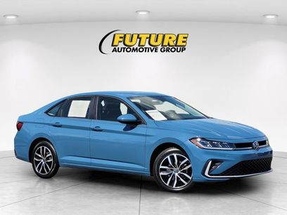 Used 2025 Volkswagen Jetta SE
