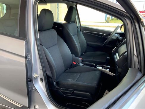 Used 2018 Honda Fit LX image 9