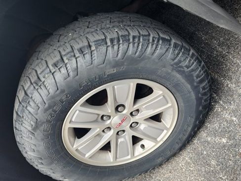 Used 2018 GMC Sierra 1500 SLE w/ SLE Fleet Preferred Package image 25