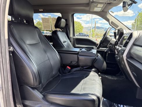 Used 2019 Ford F350 Lariat w/ Camper Package AWD/4WD image 28