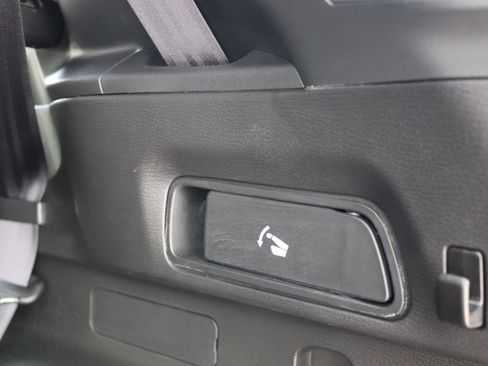 Used 2026 Mitsubishi Outlander SEL AWD/4WD image 36