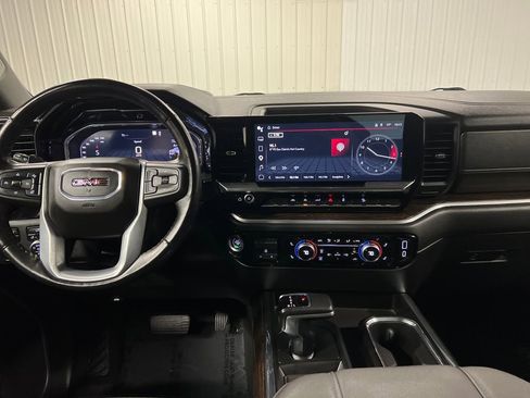 Certified 2023 GMC Sierra 1500 Elevation image 17