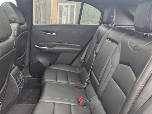 Used 2019 Cadillac XT4 Sport w/ Cold Weather Package FWD image 12