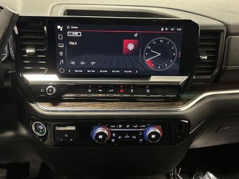 Used 2024 GMC Sierra 2500 SLE image 7