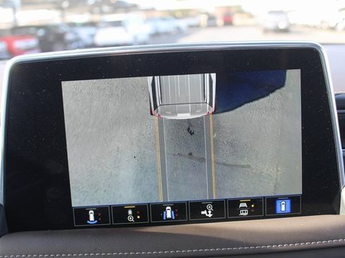 Used 2023 GMC Yukon SLT w/ SLT Luxury Package image 36